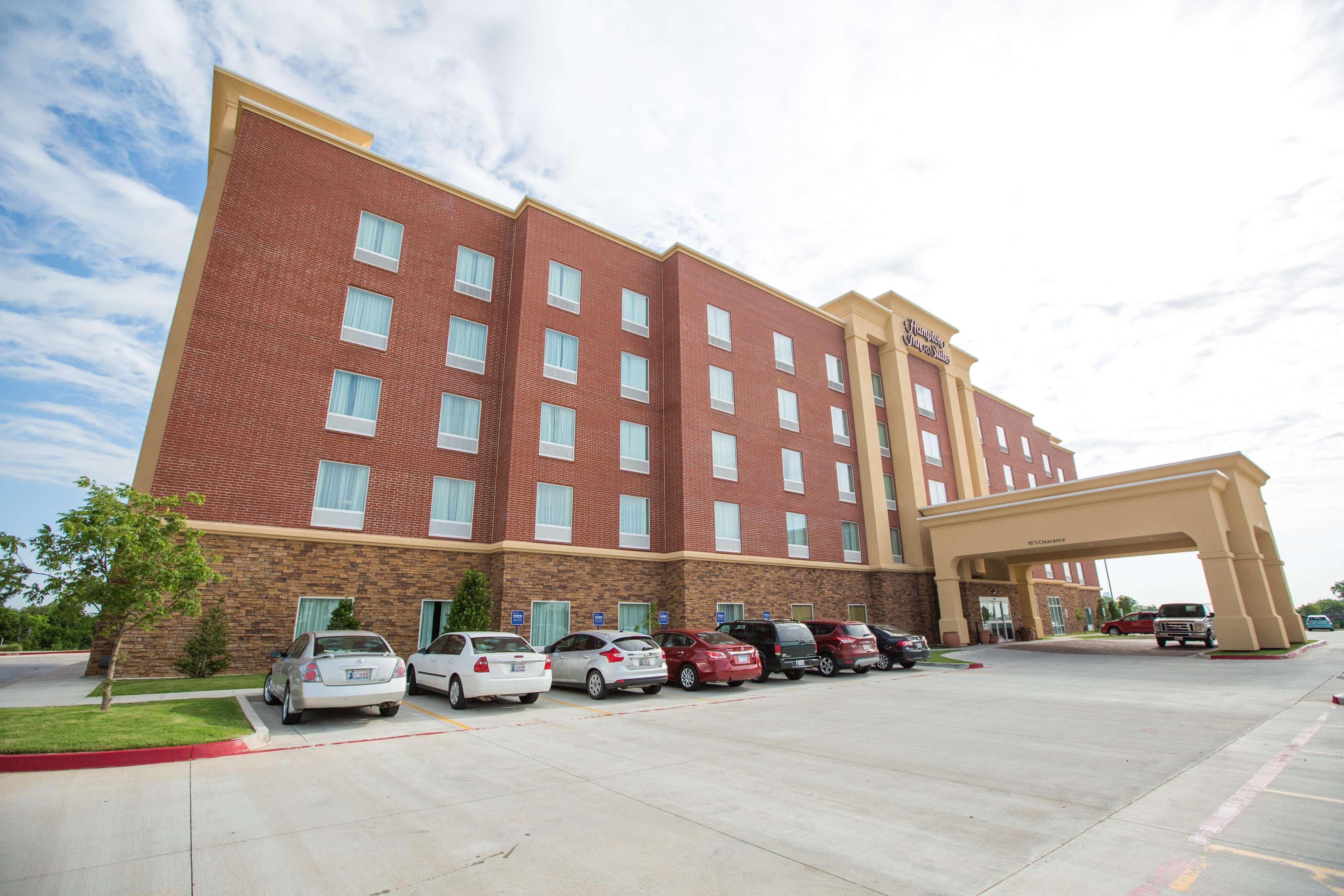 Hampton Inn & Suites Oklahoma City Airport Eksteriør bilde