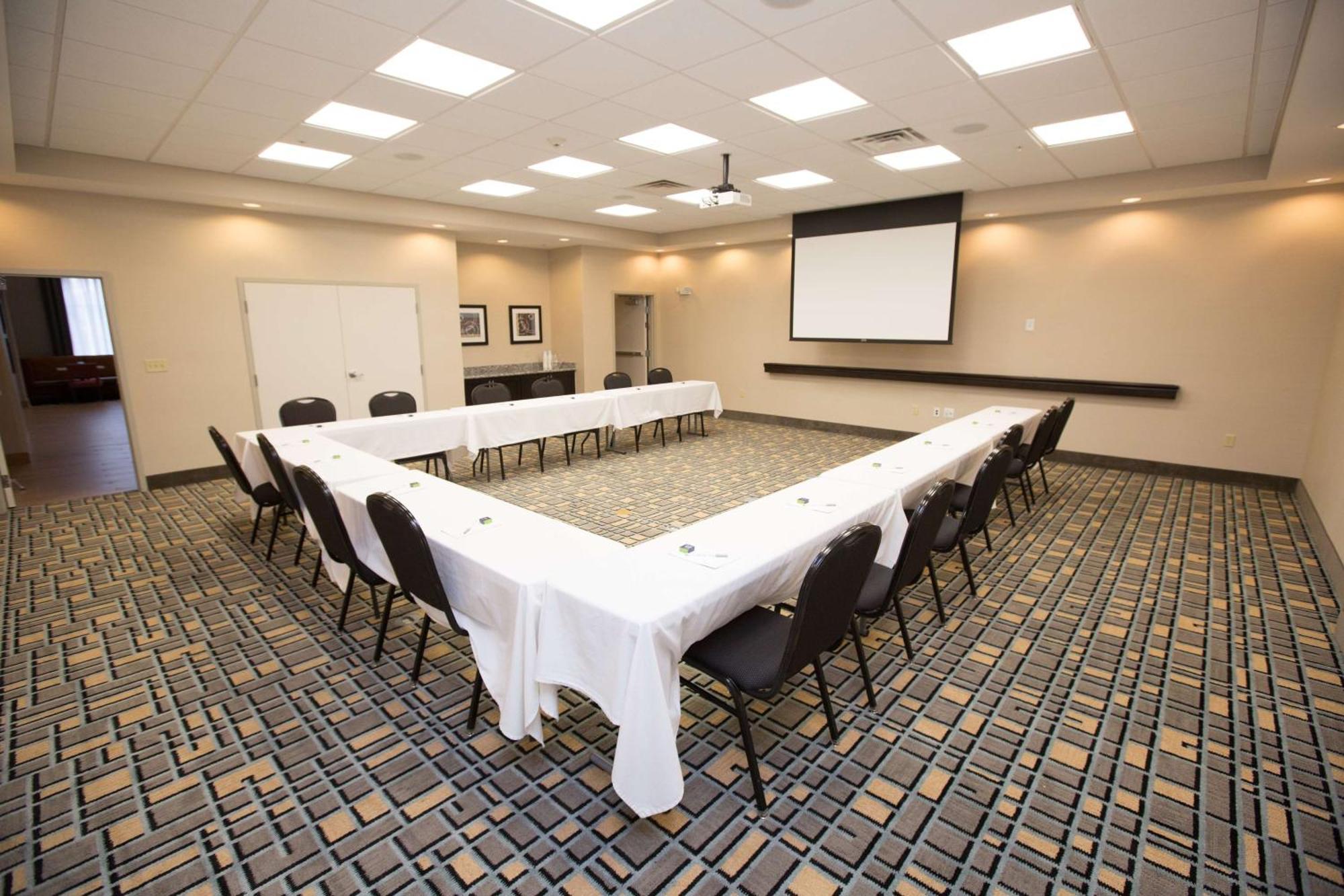 Hampton Inn & Suites Oklahoma City Airport Eksteriør bilde